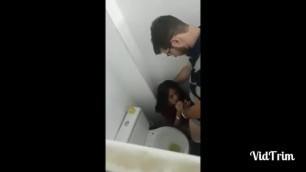 Couples Fucking in the Club Toilets