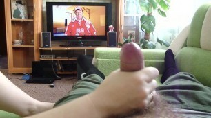 I Masturbate Dick Plumbing and Talking on the Phone with her Husband