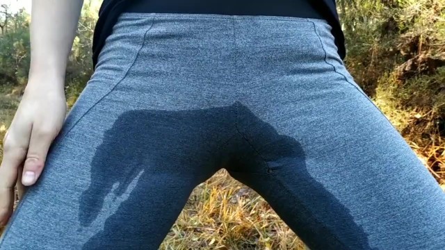 I Piss on myself in Leggings...