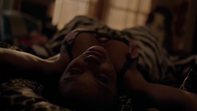 Isidora Goreshter, Shanola Hampton - Shameless s06e11 (2016)