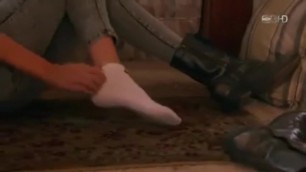 Sexy Gal Gadot Show her Feet in Socks